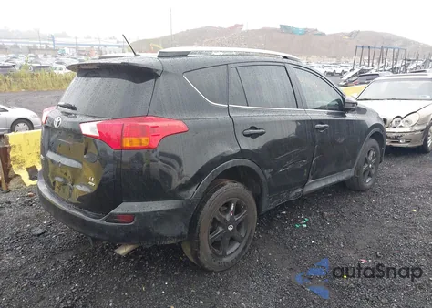 2015 Toyota Rav4 Le z USA, uszkodzony, nr VIN 2T3BFREV4FW337386